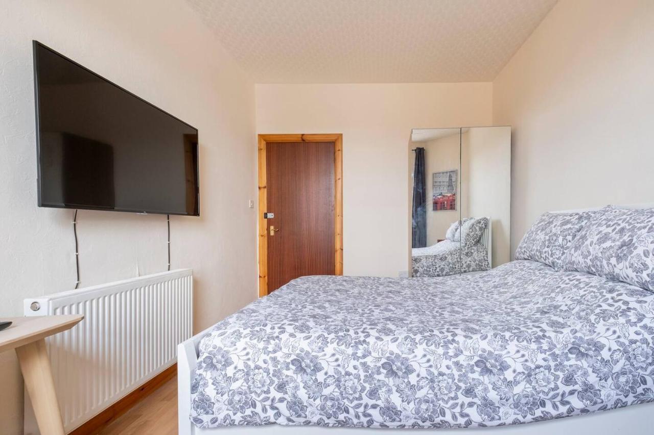 2 Bed Central Ness Apart - May Court Inverness Ngoại thất bức ảnh