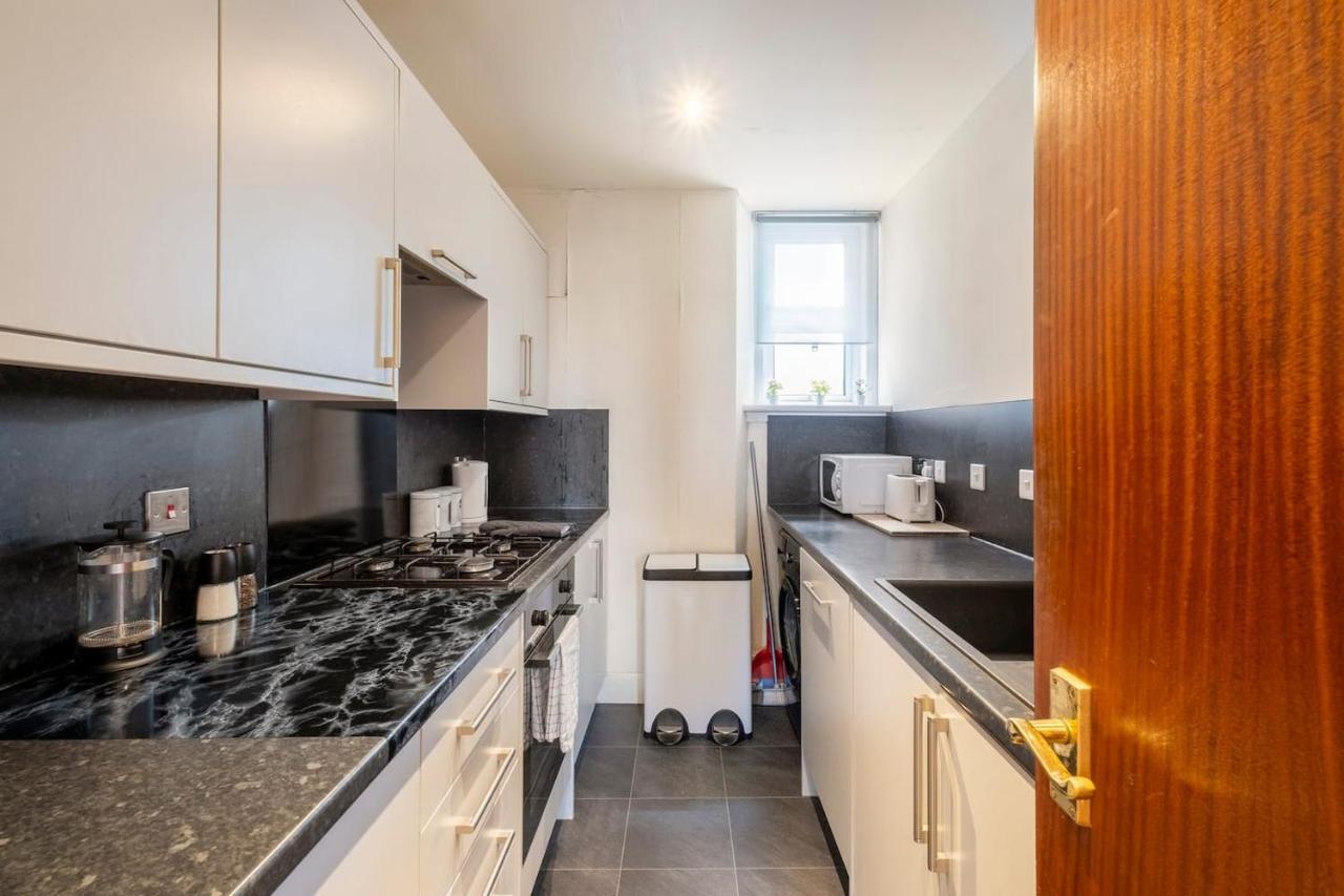 2 Bed Central Ness Apart - May Court Inverness Ngoại thất bức ảnh