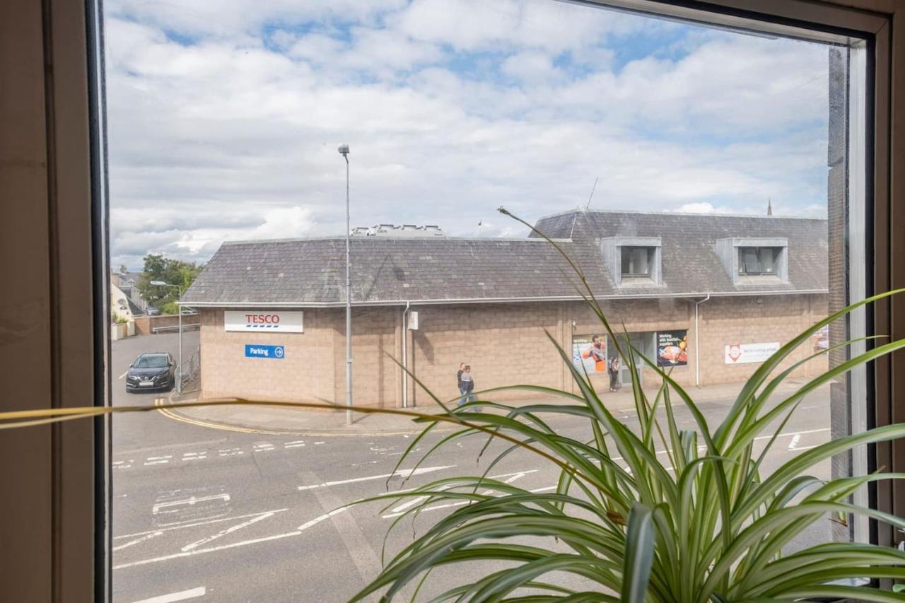 2 Bed Central Ness Apart - May Court Inverness Ngoại thất bức ảnh
