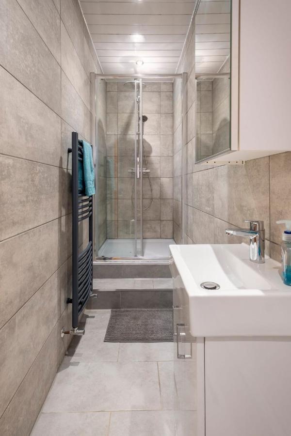 2 Bed Central Ness Apart - May Court Inverness Ngoại thất bức ảnh